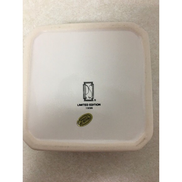 Paul Sebastian PS 1996 Limited Edition Ivory And Gold Trimmed  Trinket Box - Picture 5 of 6